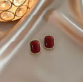 Boucles D’Oreilles Rouge Velours Classique