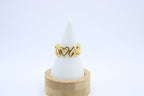 Une Bague Au Motif De Cœur Simple